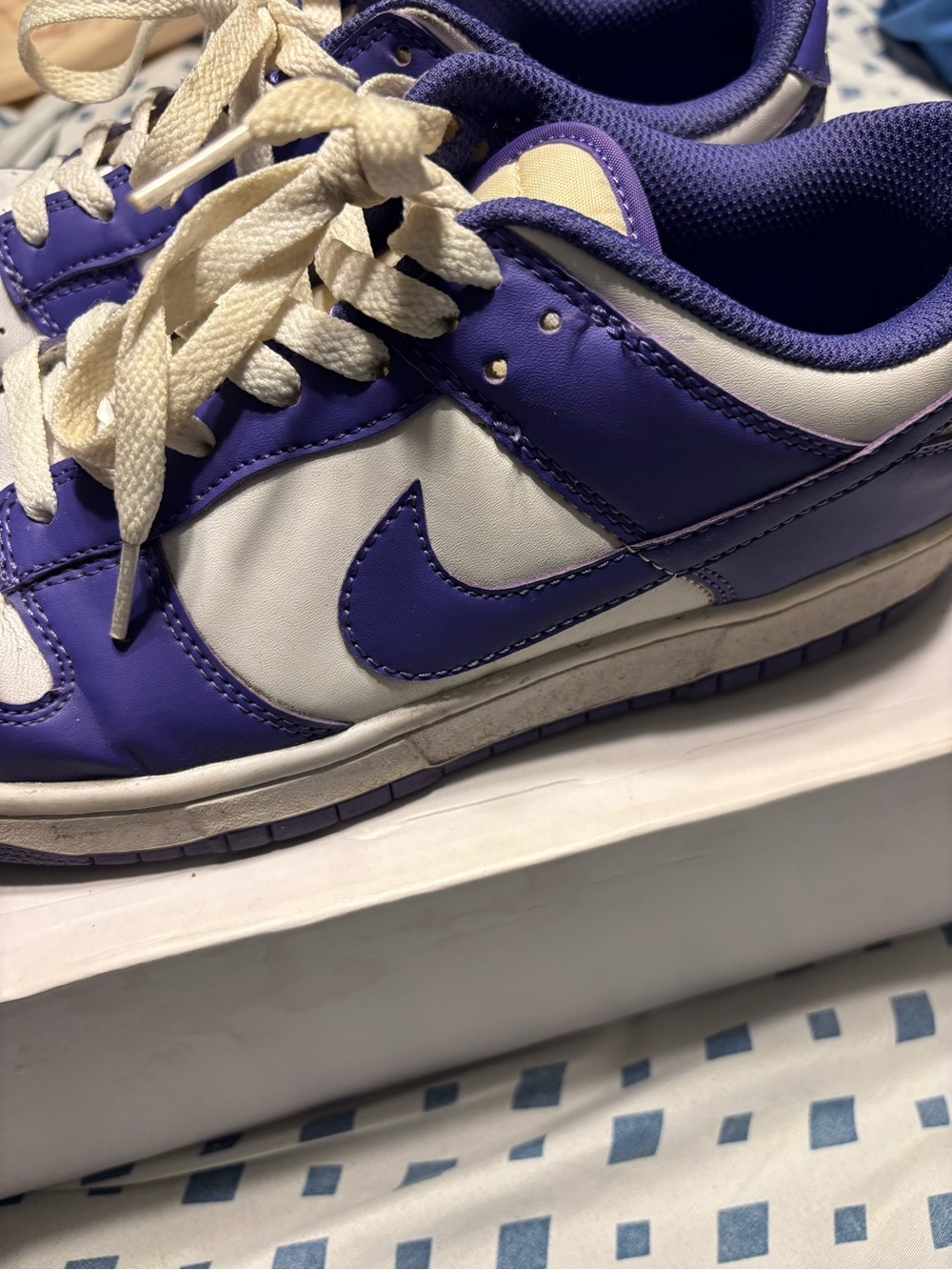 Men’s Purple and White Low-Top Sneakers